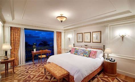 Palazzo Versace Lagoon View Room 